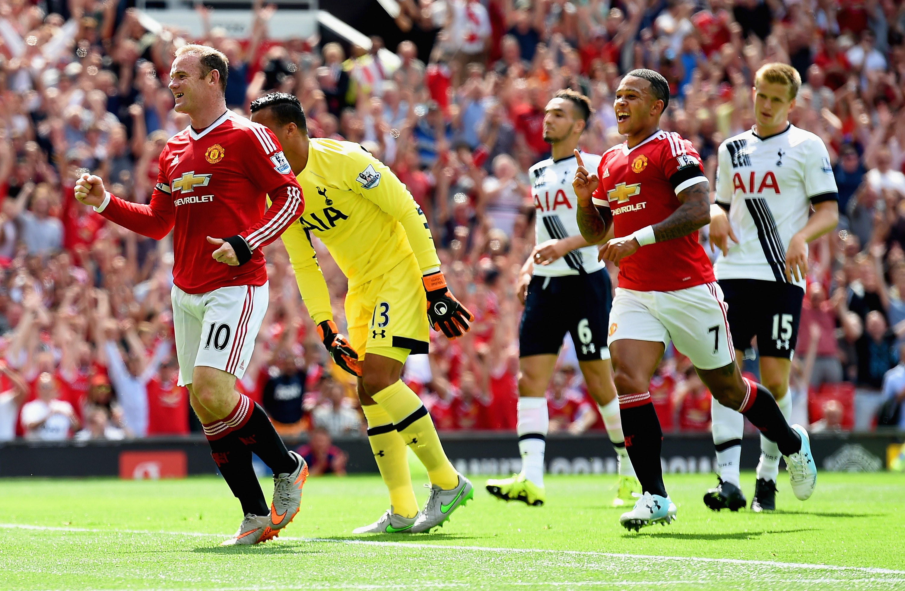 Manchester United v Tottenham Hotspur - Premier League