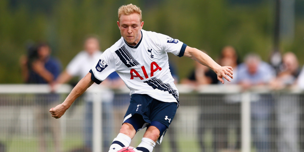 Pritchard signs new contract