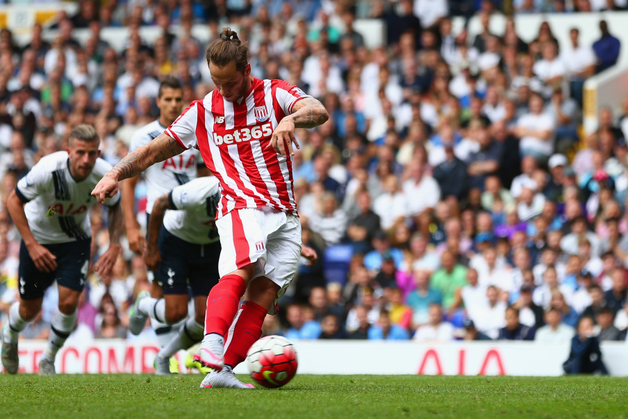 Tottenham Hotspur v Stoke City - Premier League