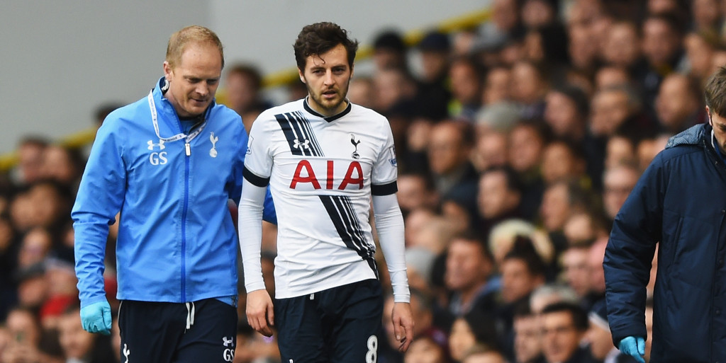 Mason leaves White Hart Lane in a protective boot