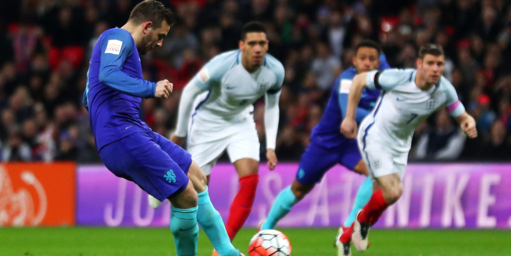 Vincent Janssen signs for Tottenham