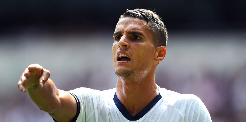 Tottenham fans use an interview with Lamela to convey anger at the board