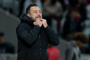 ‘Different habits’ – Roberto De Zerbi challenges Tottenham summer signing to improve