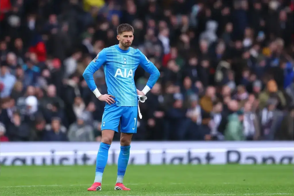 Tottenham find their ‘Penalty King’ – Fabrizio Romano confirms £23m Vicario successor is ready to move