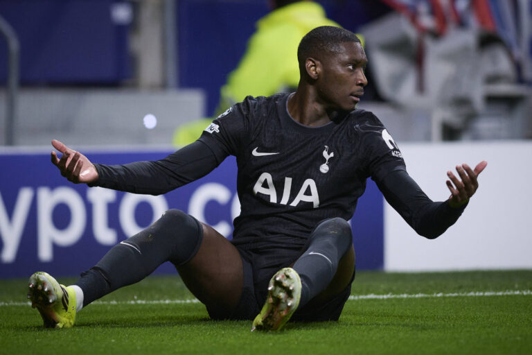 Roberto De Zerbi challenges 2 Tottenham stars to ‘play better’ ahead of Wolves clash