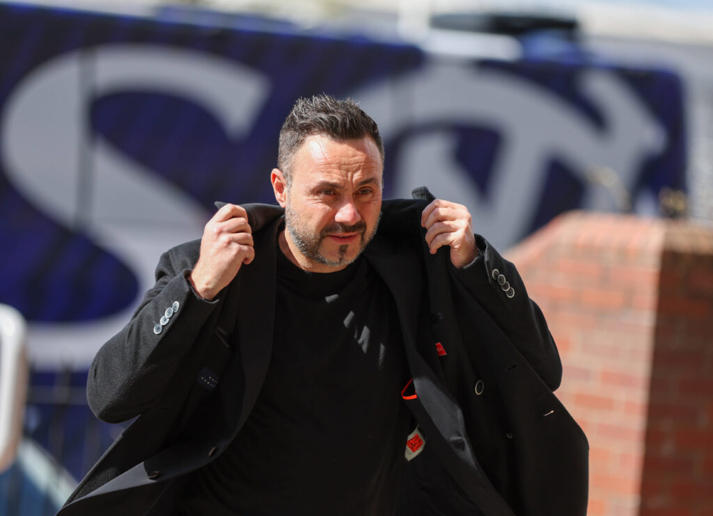 Roberto De Zerbi sends rallying cry to Tottenham fans right before kick-off vs Brighton: “Stick together”