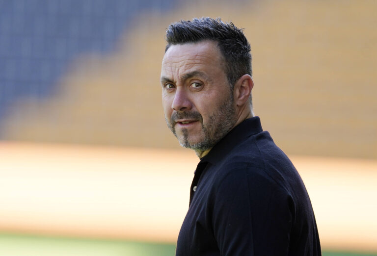 Tottenham dealt massive blow in race for Premier League ‘legend’