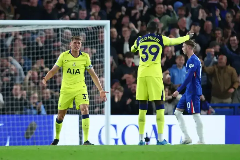Tottenham Hotspur fans say ‘horrific’ player must never play for the club again 