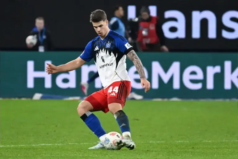 Tottenham fans in awe of Luka Vuskovic’s stunning free kick for Hamburg