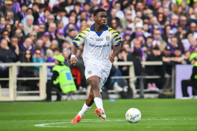 Tottenham leading race for midfielder despite ‘multi-million-dollar bidding war’