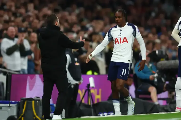 Roberto De Zerbi reveals what he told Mathys Tel immediately after Tottenham blunder