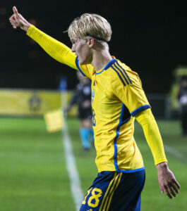 Lucas Bergvall Playing-Time Demand Puts Tottenham Pathway Under Roberto De Zerbi Spotlight