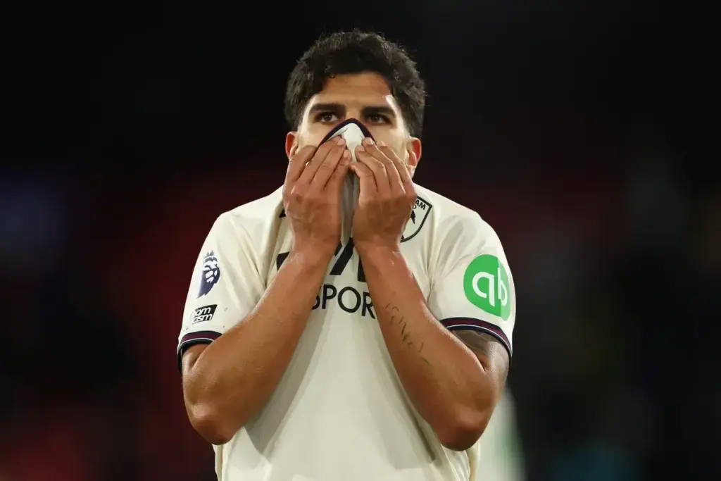 Tottenham injury update as Alasdair Gold breaks silence on Mateus Fernandes