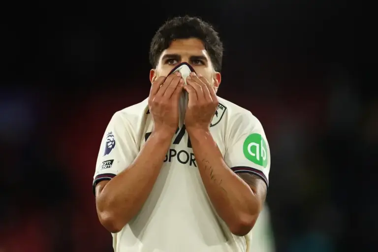Tottenham injury update as Alasdair Gold breaks silence on Mateus Fernandes