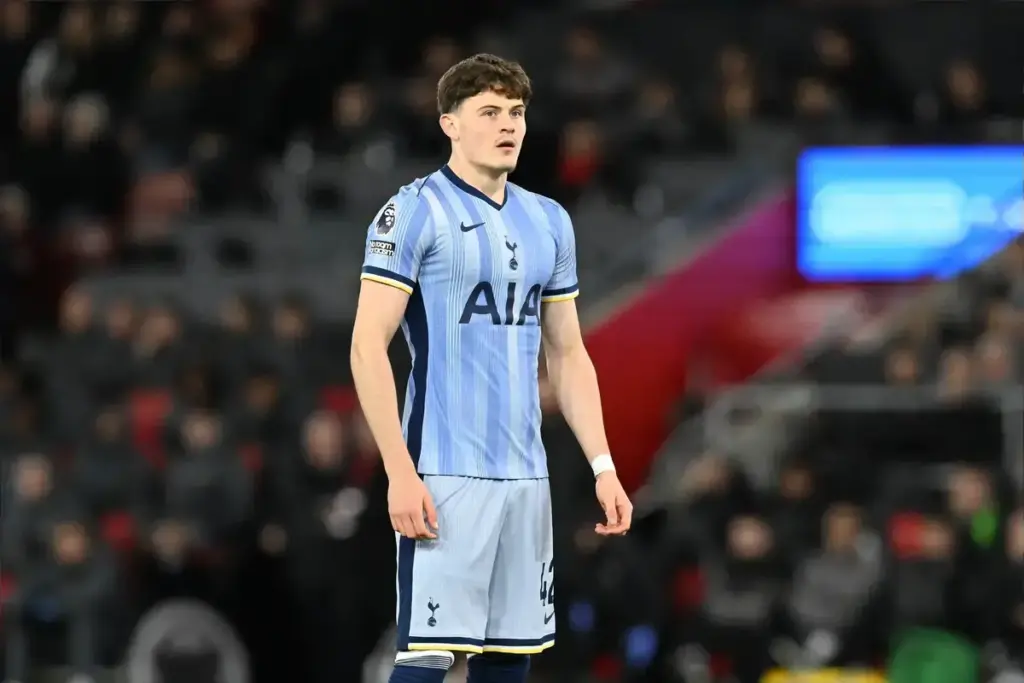 Tottenham Hotspur officially confirm striker’s £20m transfer