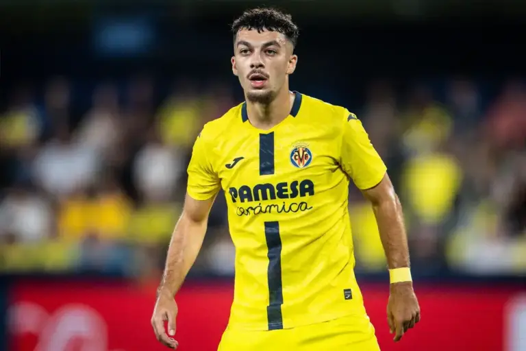 Georges Mikautadze in action, the forward emerging as a new Tottenham attacking target