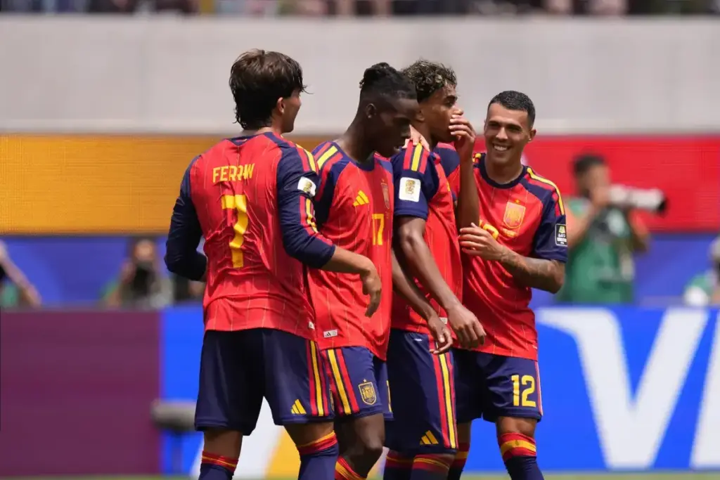 ‘Direct talks’ – Fabrizio Romano confirms Tottenham target is in talks to join PSG