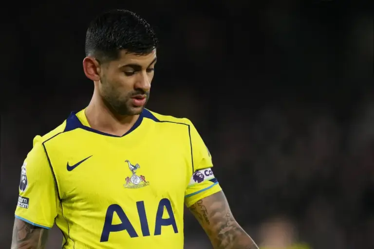 Tottenham transfer news as Roberto De Zerbi makes big Cristian Romero confession