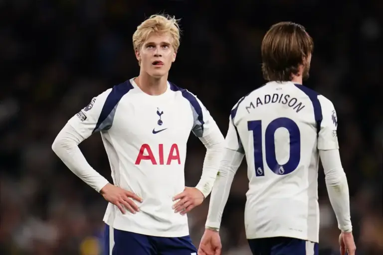 Tottenham decide against selling key player after Roberto De Zerbi demand