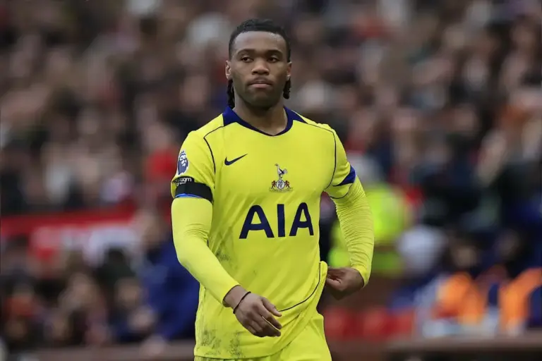 Tottenham change transfer stance on key player after AS Roma interest