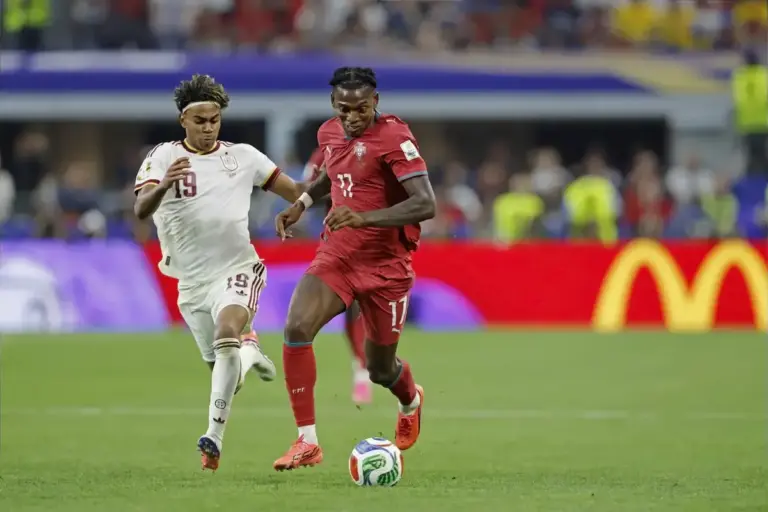 ‘Pushing’ – Fabrizio Romano confirms Aston Villa now want to sign Tottenham transfer target