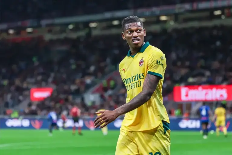 Tottenham actively negotiating for €60m-rated AC Milan attacker and he wants to leave