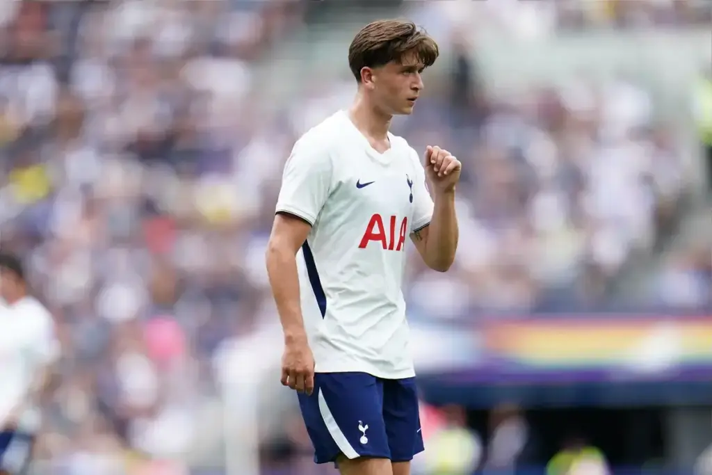‘Important’ – Roberto De Zerbi admits Tottenham attacker could leave before transfer deadline
