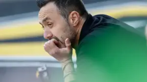 Roberto De Zerbi on the touchline