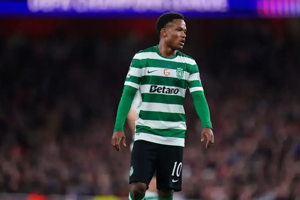 Tottenham’s chances of signing €40m attacker could be ruined by Arsenal legend