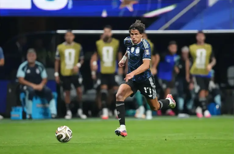 Tottenham dealt massive blow in race for Argentine forward