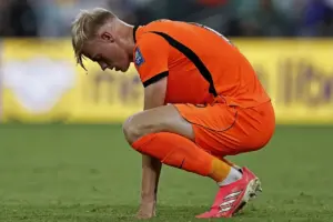 Tottenham fans will not want to hear Xavi’s latest Jan Paul van Hecke injury update